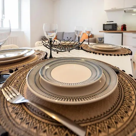 La Pause Bohème Déco Boisée En Centre Bourg *