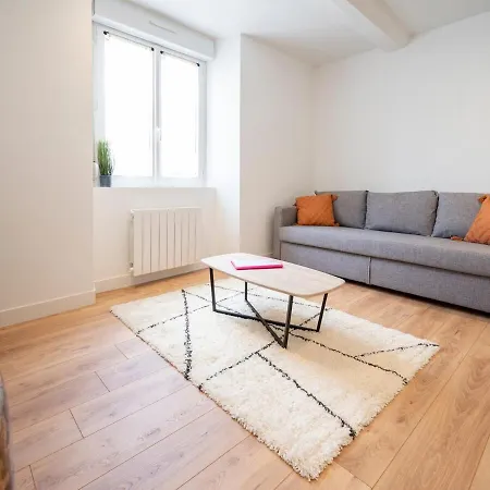 La Pause Boheme Deco Boisee En Centre Bourg Apartmán