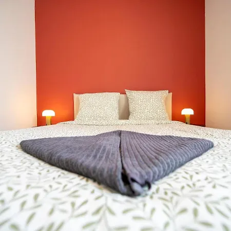 La Pause Boheme Deco Boisee En Centre Bourg Апартаменты Saint-Andre-de-la-Marche