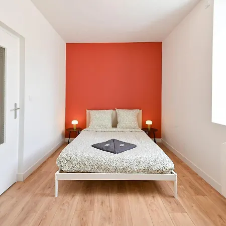 La Pause Boheme Deco Boisee En Centre Bourg