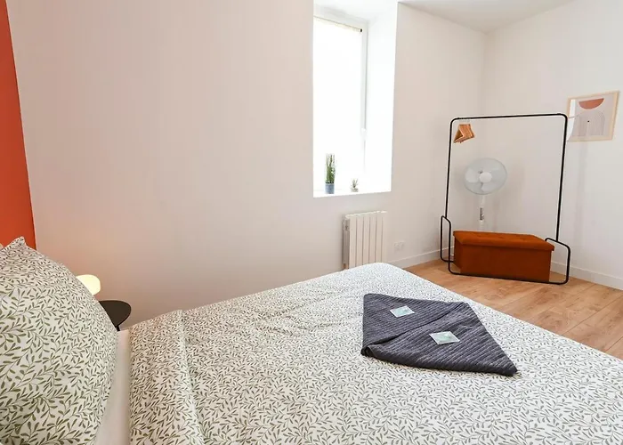 Lägenhet La Pause Boheme Deco Boisee En Centre Bourg *